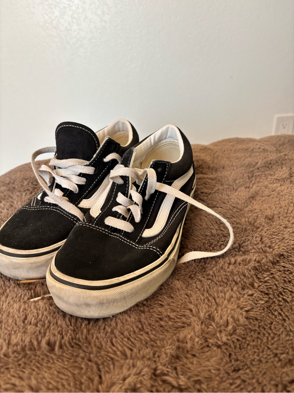 Vans Kids Black and White Low-Top Skate Sneakers